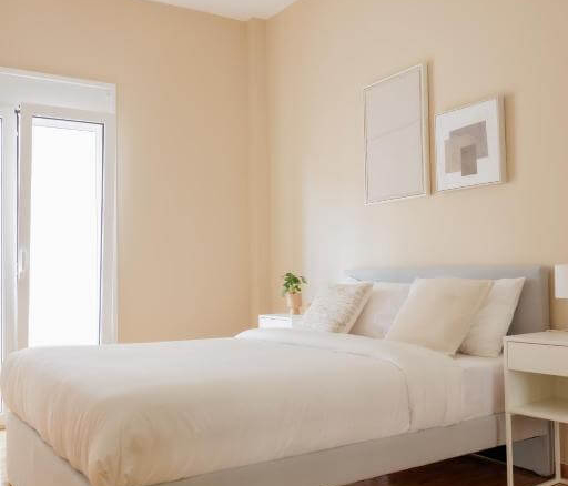Modern 2BDR Apt – 2′ to Metro – Direct to Acropolis